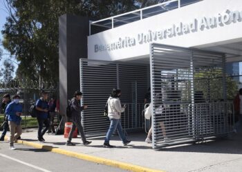 Lilia Cedillo da la bienvenida al nuevo ciclo escolar