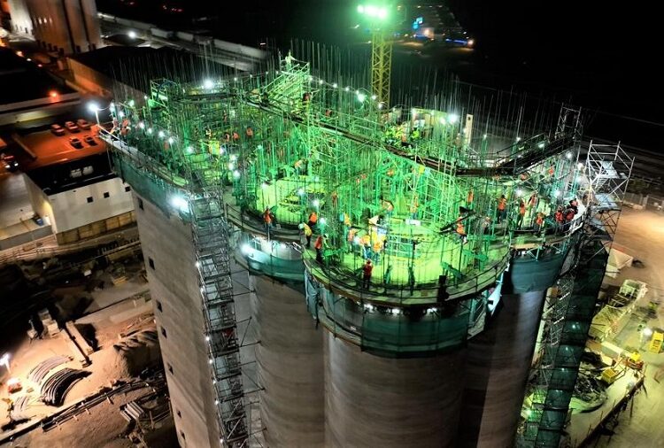 Cemex construye silo a 60 m de altura en tiempo récord