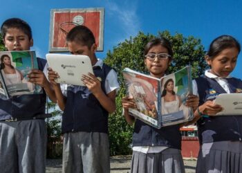 Gobernadores de Morena condenan alarma por ‘conspiración comunista’
