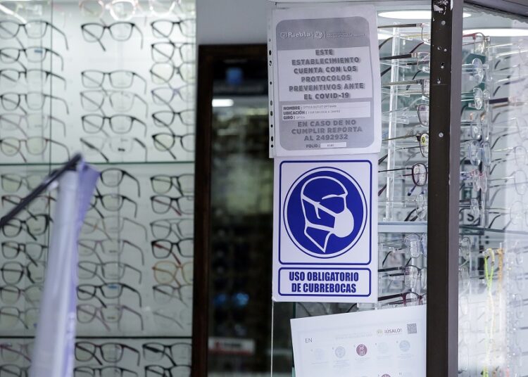 Socios del CCE, a favor del uso de cubrebocas si se vuelve obligatorio