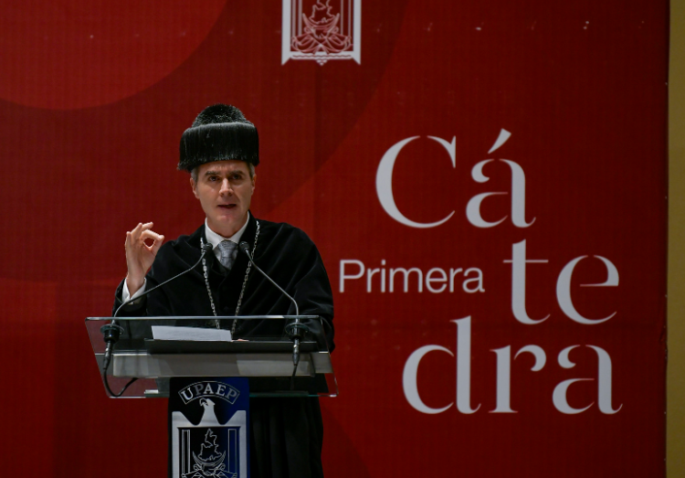 México espera mucho de sus universitarios, no podemos fallar: Baños Ardavín