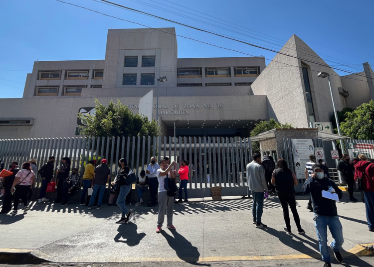 Suma de Puebla al IMSS-Bienestar colapsará servicios: Riestra