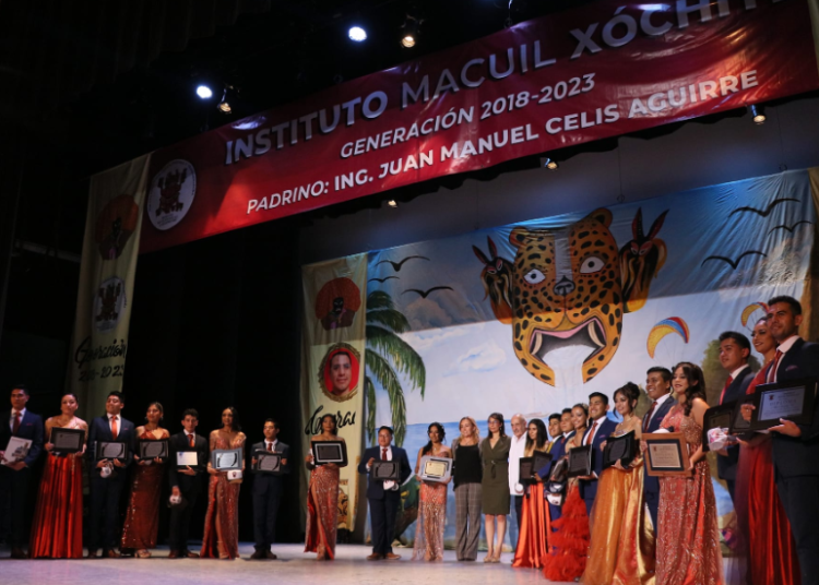 Graduación del Instituto Macuil Xóchitl