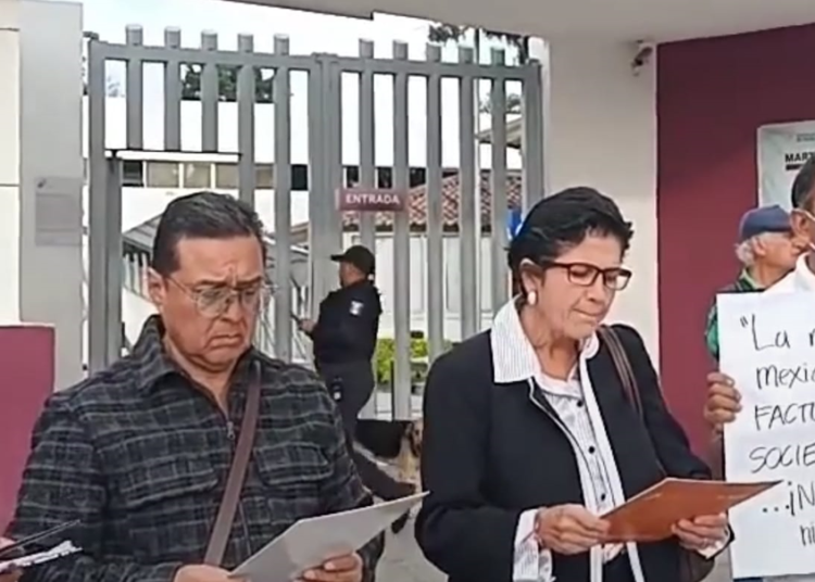 Frente Nacional x la Familia exige a la SEP no distribuir libros de texto
