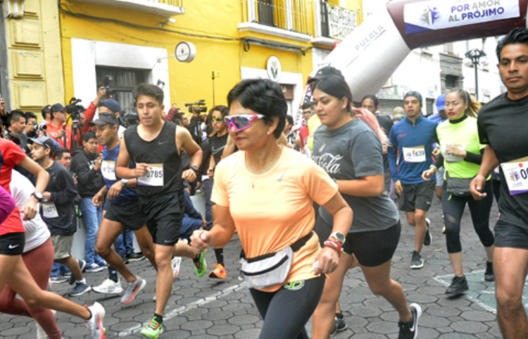 Video: Rectora BUAP participa en carrera «Por amor al prójimo»