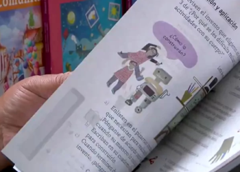 Gravísimo, ideología en libros de texto