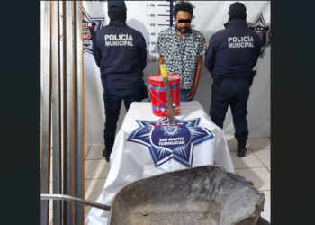 Detienen a sujeto que intentaba robarse una carretilla y pintura en Texmelucan