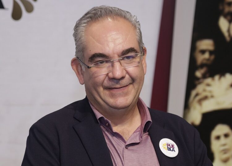 Exsecretario de Salud se destapa para gubernatura de Puebla