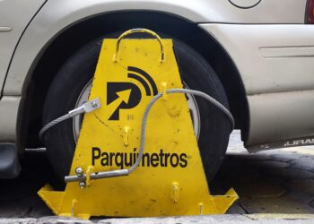 Se han colocado 138 arañas en zona de parquímetros