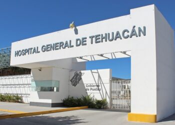 Migrantes heridos en volcadura son atendidos en Tehuacán