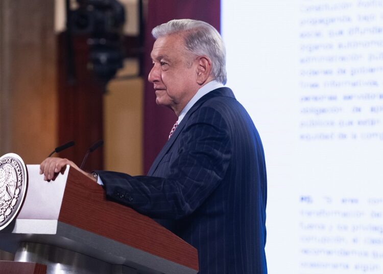 Investigación de caso Ayotzinapa sigue abierta: AMLO
