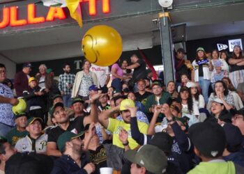 ¡Lánzate! Pericos abren estadio Hermanos Serdán para ver Serie del Rey
