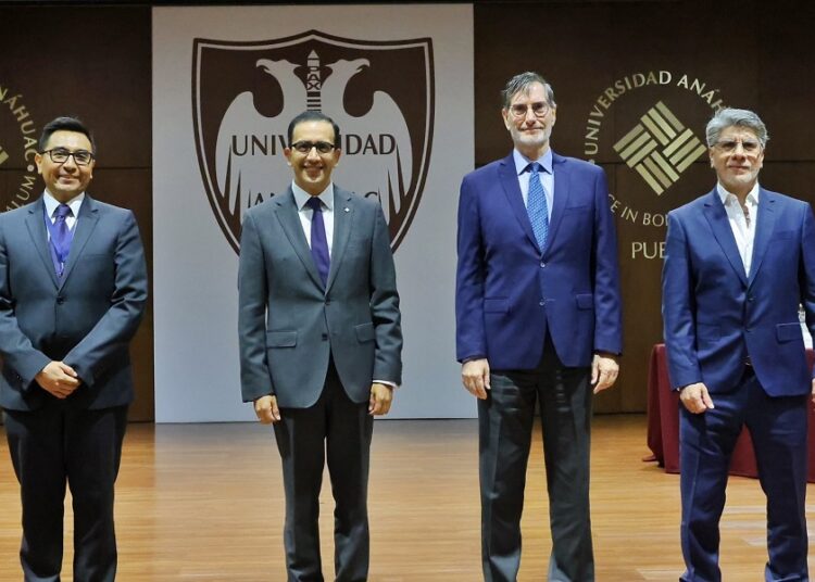 Expertos impulsan transformación digital en educación