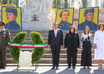 Céspedes preside ceremonia por Gesta Heroica de los Niños Héroes