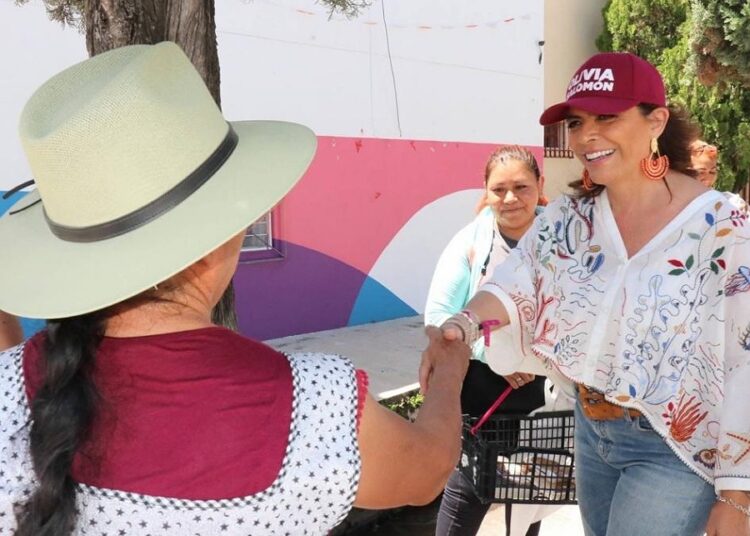 Olivia Salomón recorre para estar cerca de ciudadanía