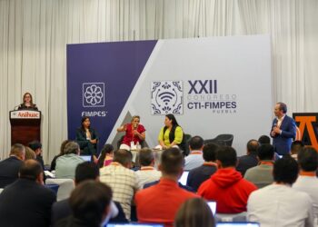 Congreso CTI FIMPES 2023 destaca transformación digital en educación de México