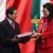 Diputados reciben último paquete económico de AMLO 
