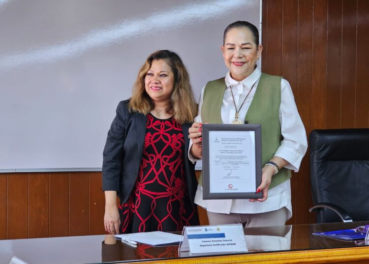 TECNM Puebla recibe cédula acreditadora como centro evaluador