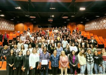 Anáhuac Puebla comparte estrategias para prevenir el suicidio