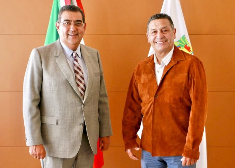 Céspedes promueve a ‘Mortero’ Aravena como DT del Club Puebla