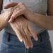 Por cada hombre, 4 mujeres padecen artritis reumatoide