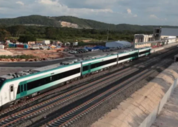 AMLO anuncia entrega de obra del Tren Maya a  Sedena