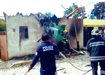 Cae avioneta en Felipe Ángeles; mueren 3 tripulantes
