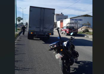 SP de Texmelucan logra frustrar robo a camión de transporte