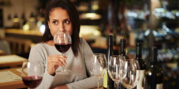 Cata de vinos con maridaje en beneficio de Cruz Roja: Club Rotario