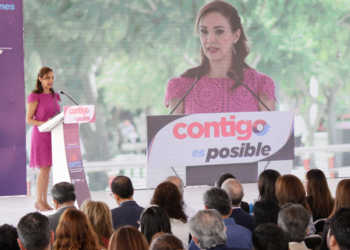 Liliana Ortiz rinde segundo informe de labores al frente del SMDIF
