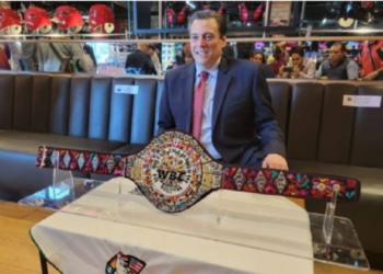 El cinturón hecho en Puebla para Canelo o Charlo