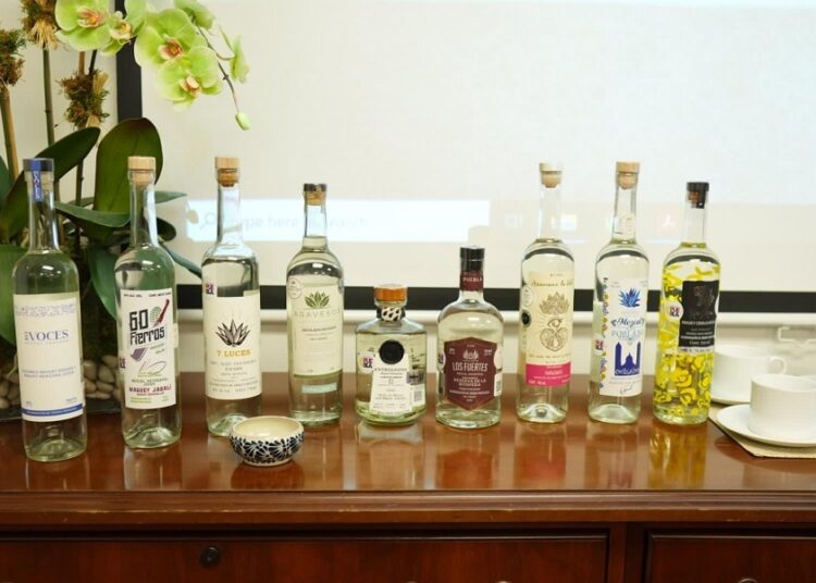 Céspedes promueve catas de mezcal poblano en NY
