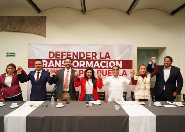4T muestra Unidad por Puebla