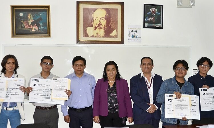 Reconocen a alumnos BUAP en XXXIV Olimpiada Estatal de Física