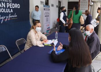 Paola Angon continúa brindado atención directa a las familias