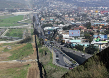 EEUU ampliará el “muro” con México para frenar el flujo de migrantes