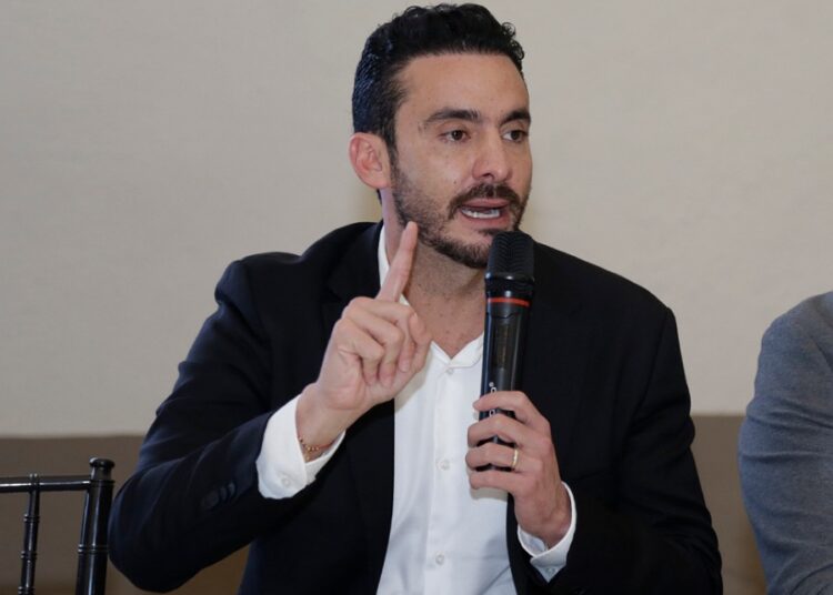 Designación de candidatura de Puebla capital debe ser por resultados: Toño López
