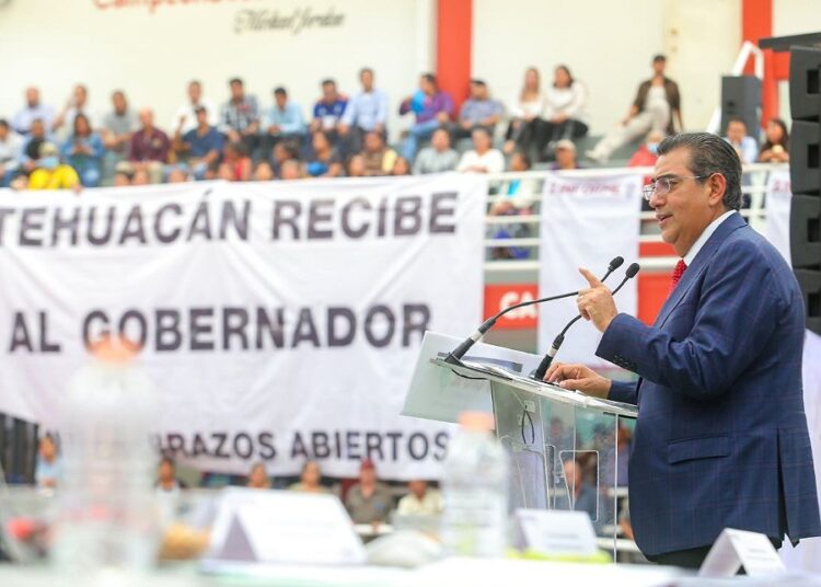 Céspedes anuncia importantes obras en Tehuacán