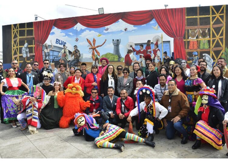 Inauguran mural ‘CCU, 15 años de arte y cultura’