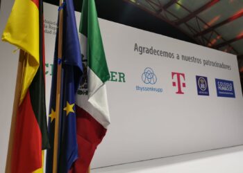 Colegio Humboldt es sede de celebración del Día de la Unidad Alemana