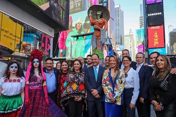 ‘Puebla está hoy en el corazón de NY con catrinas de Día de Muertos’: Gaby Bonilla