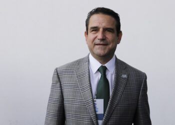 CCE, a favor de que se apruebe modificación del cobro de parquímetros