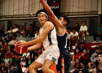 Águilas Upaep ganan derbi de baloncesto