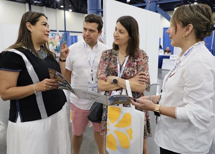 Promueven a Puebla en el Houston Travel Fest