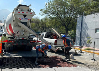 ¡El fin de los baches! Crean pavimento flexible de concreto