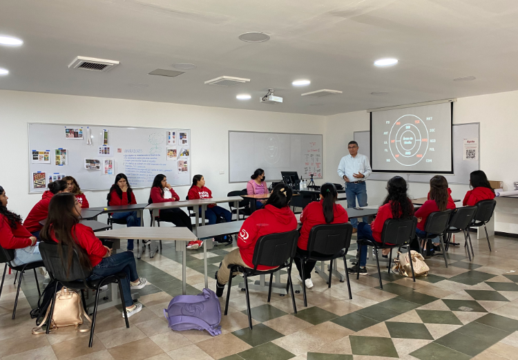 Prepa Upaep da de baja a 2 alumnos por violar privacidad de una estudiante