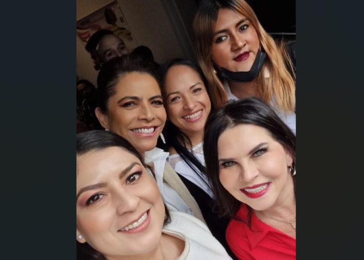 Se empoderan las mujeres de la 4T