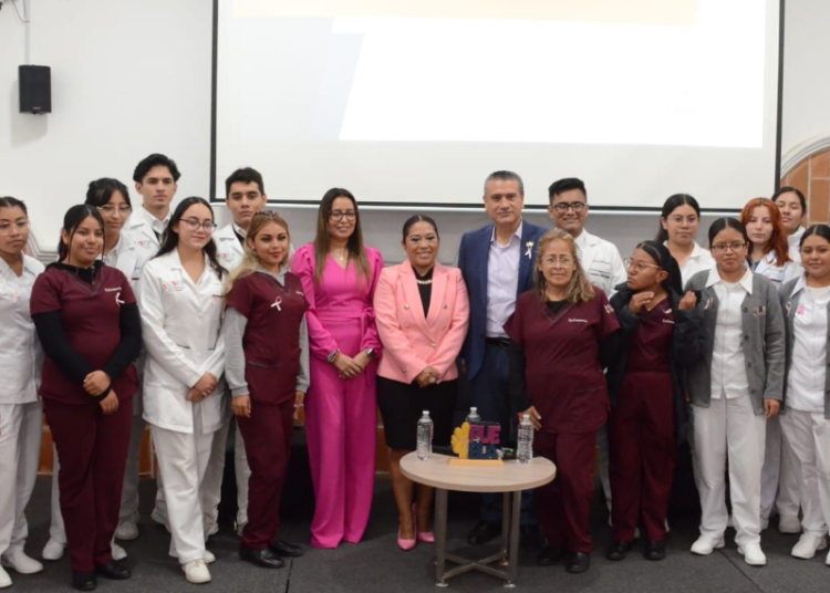 Universidad de la Salud promueve conciencia sobre cáncer de mama