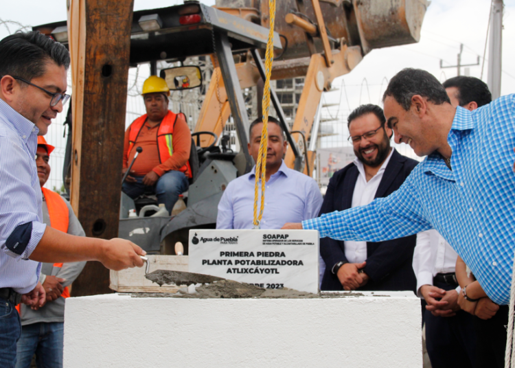 Agua de Puebla coloca la primera piedra de Planta Potabilizadora Atlixcáyotl