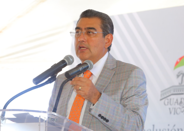 El gobernador pide más capacitación para policías municipales